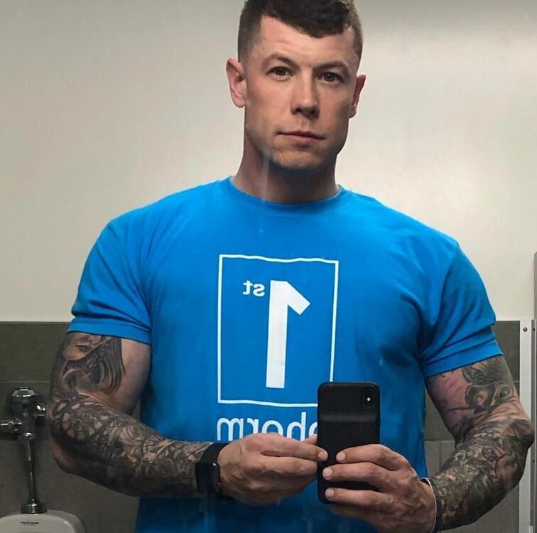 ���� 44054667 ������� RobertVikins, 51 ���, ���� ���������� � ������