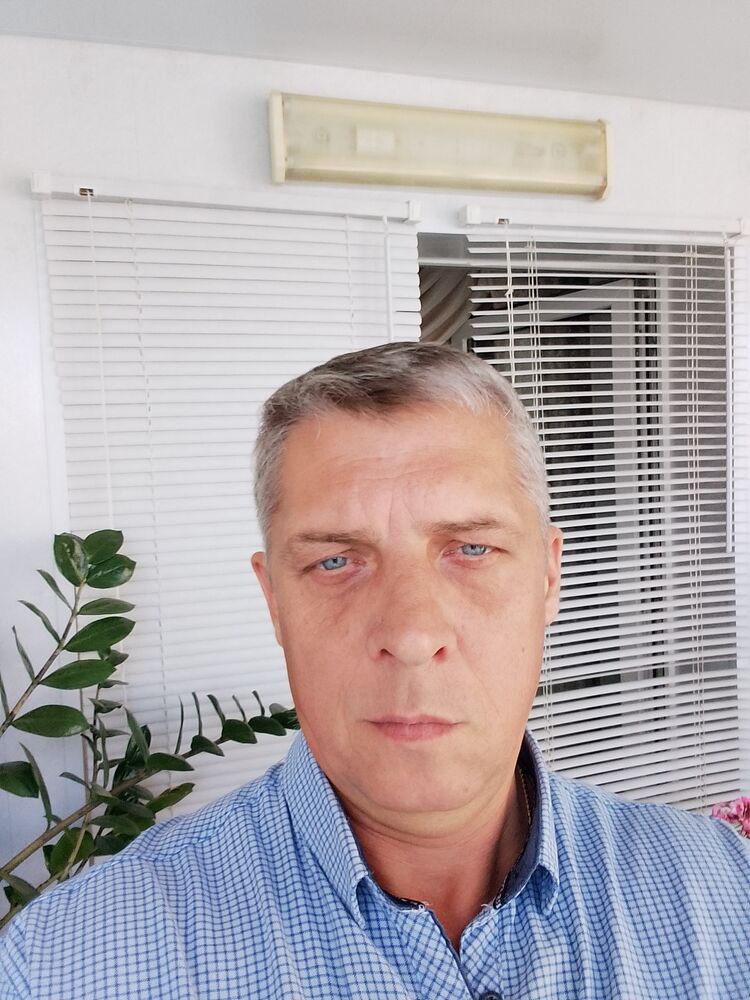  48824417  , 52 ,    