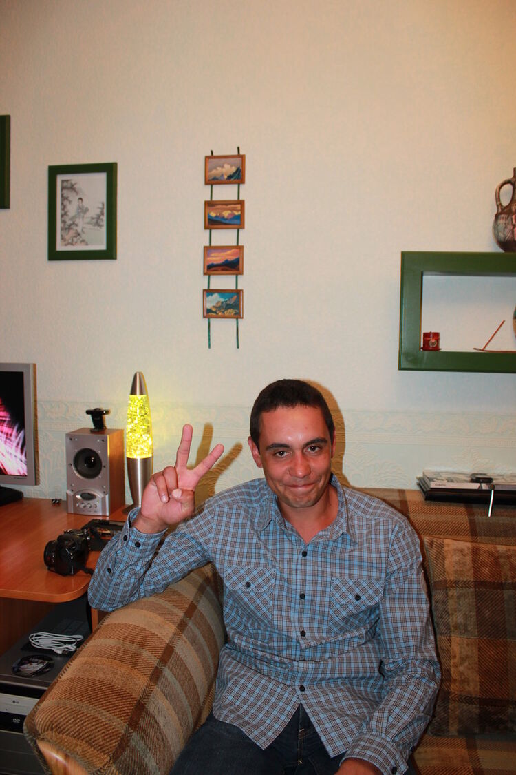  11132787  Yar, 43 ,    