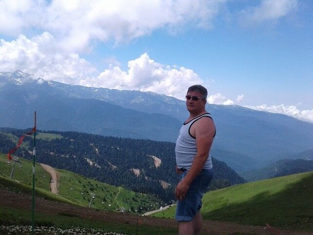  15822047  Valera, 52 ,    