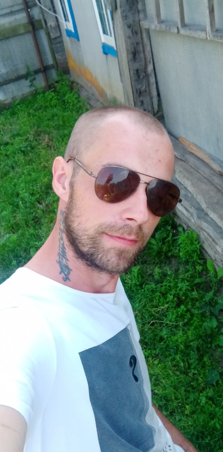  43487677  , 32 ,    -