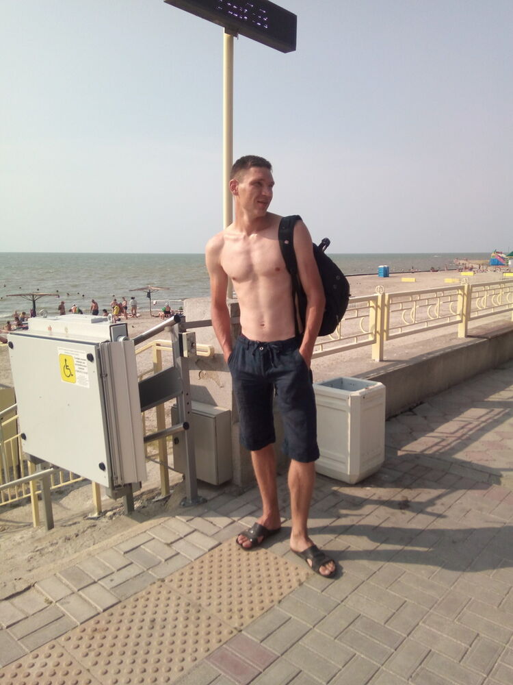  16944277  , 38 ,    