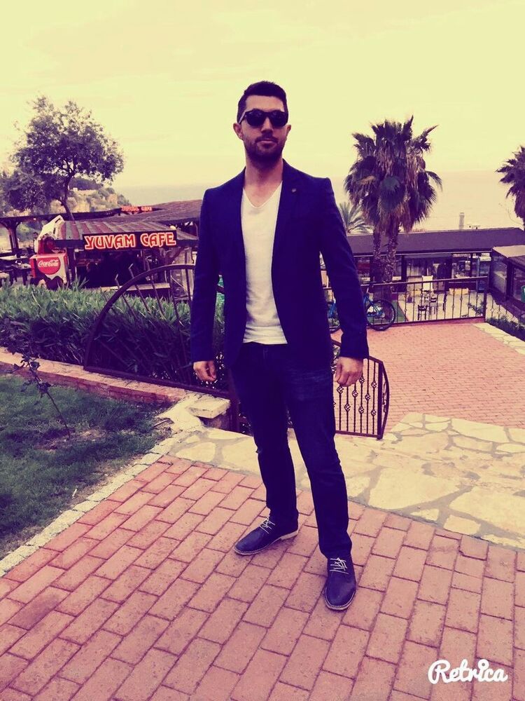  17430637  Adem, 40 ,    