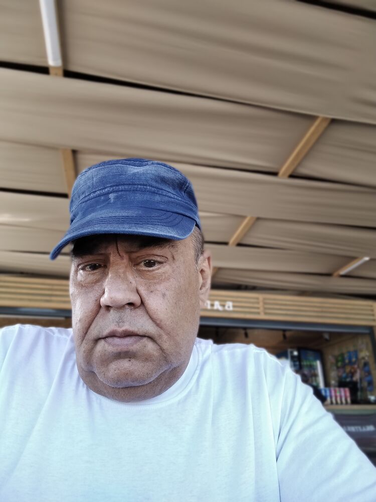  51876767  , 61 ,    