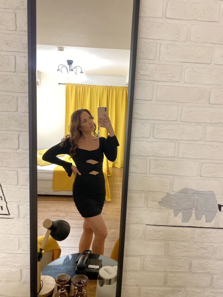  -,   Anastasia, 30 ,   ,   