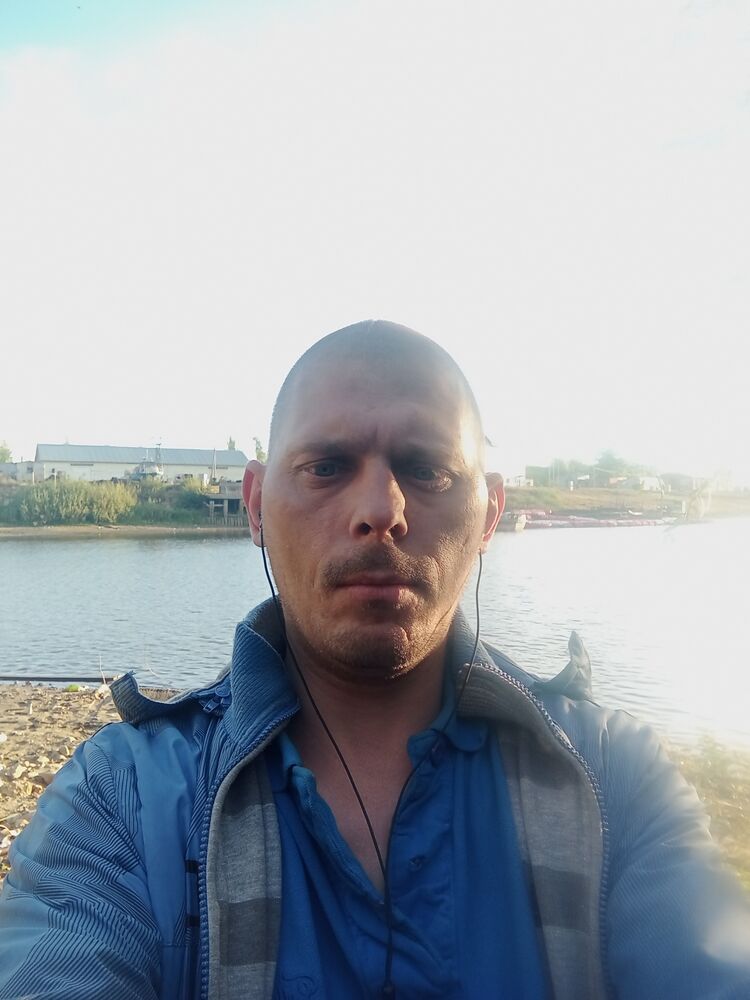  46896557  , 37 ,    