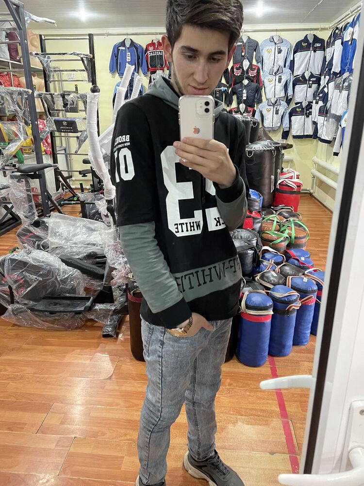  ,   Aazar, 25 ,   ,   