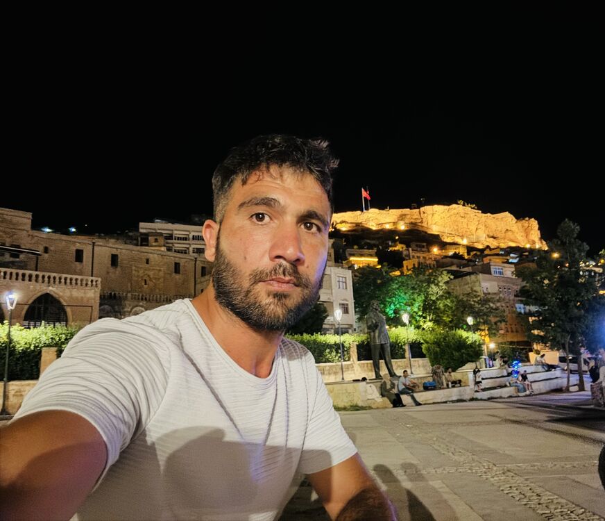  Dicle,   Melik, 32 ,   ,   