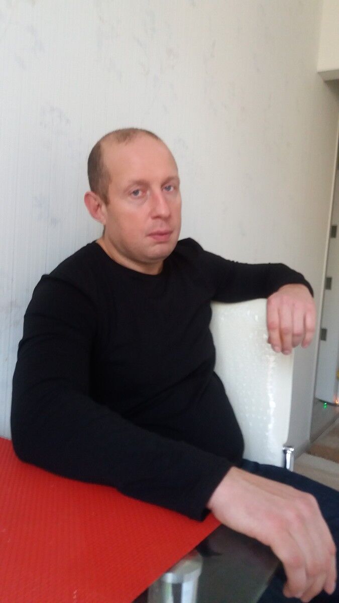  ,   Denis, 42 ,   ,   , c 