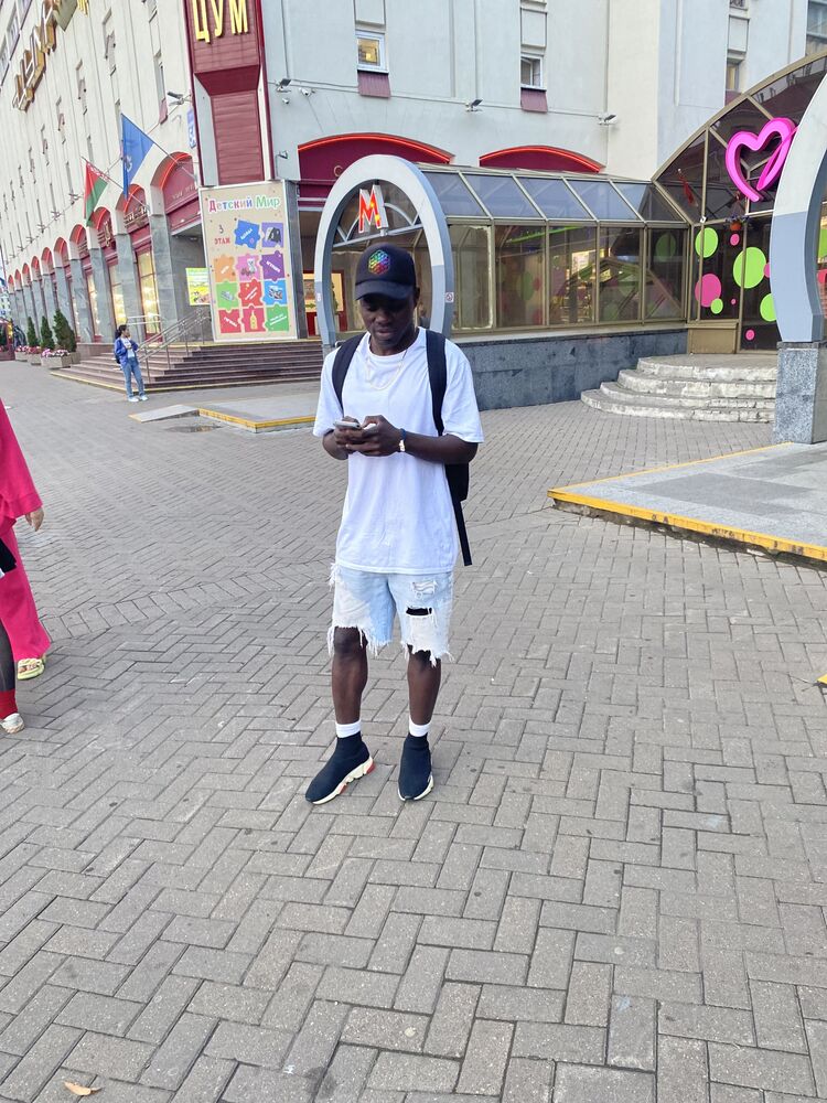  53665397  Jacques, 28 ,    