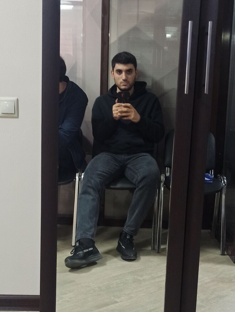  34916517  , 26 ,    