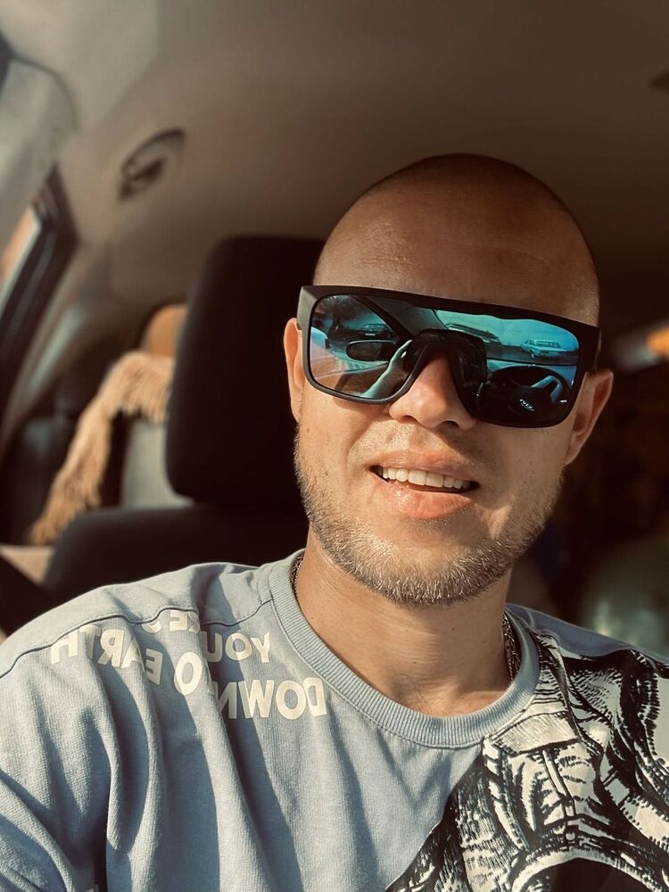  38176407  , 37 ,    