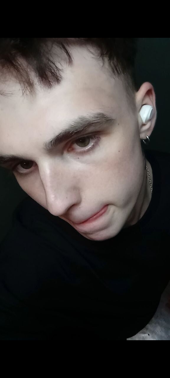  35585277  , 21 ,    
