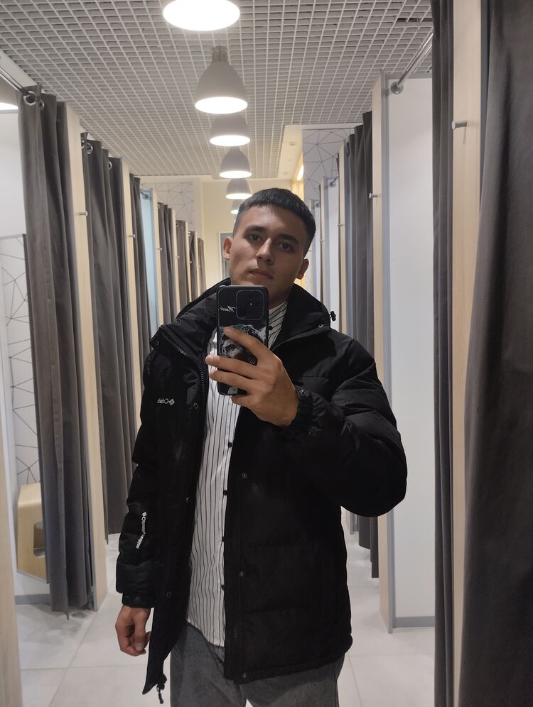  42247097  Dmitry, 21 ,    