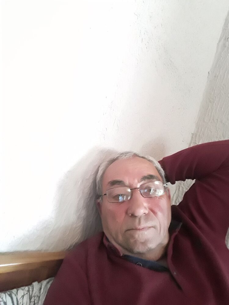  26745557  , 61 ,    