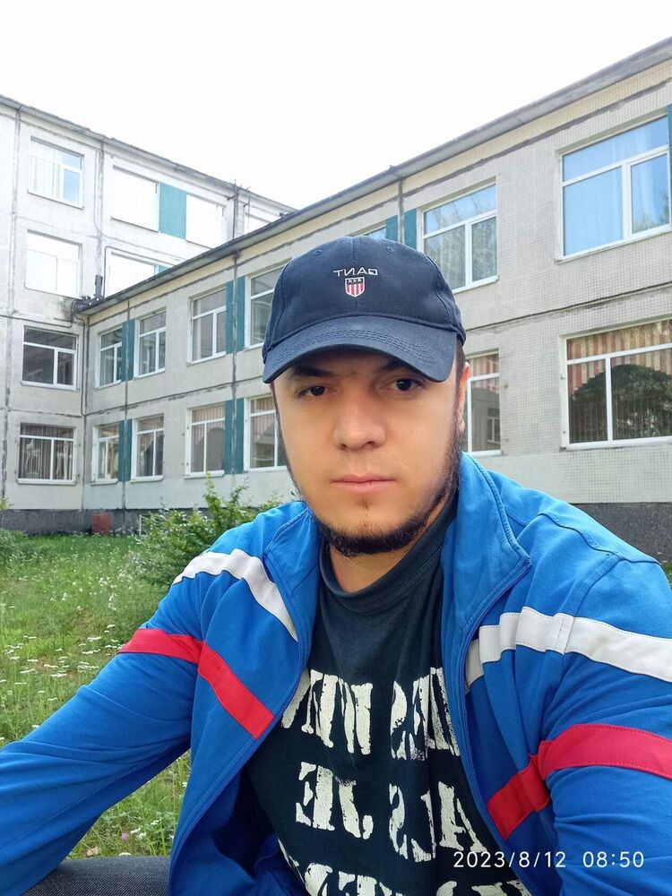  37728107  Ali, 39 ,    -