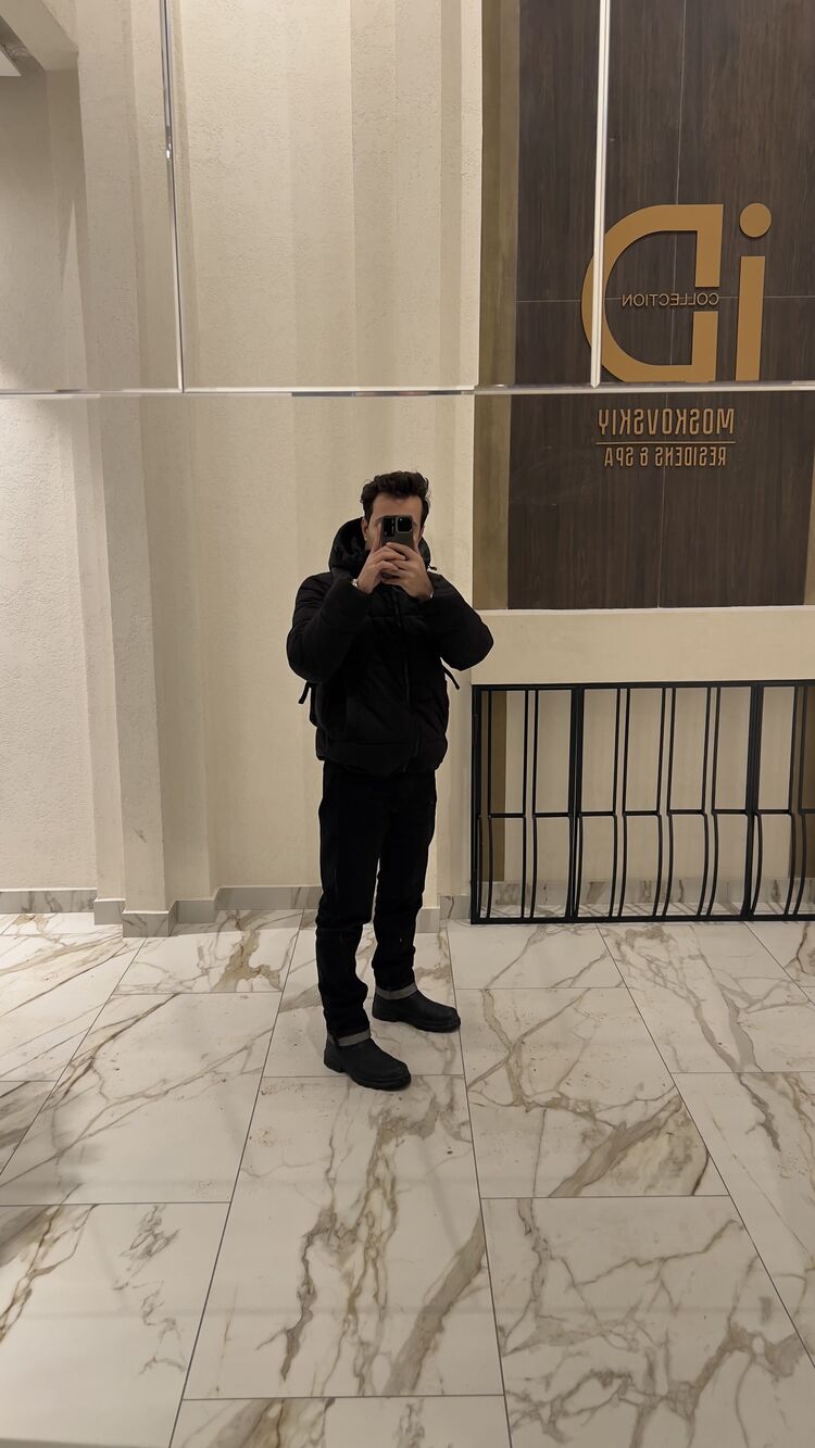  49374237  Saif, 20 ,    Lambeth