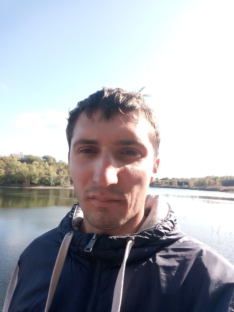  22402487  , 35 ,    -