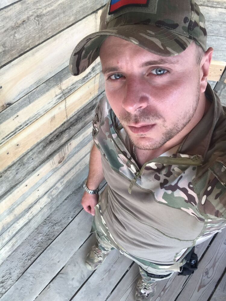  40696697  , 35 ,    -