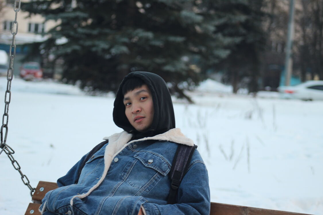  41967067  Hurelsuh, 25 ,    