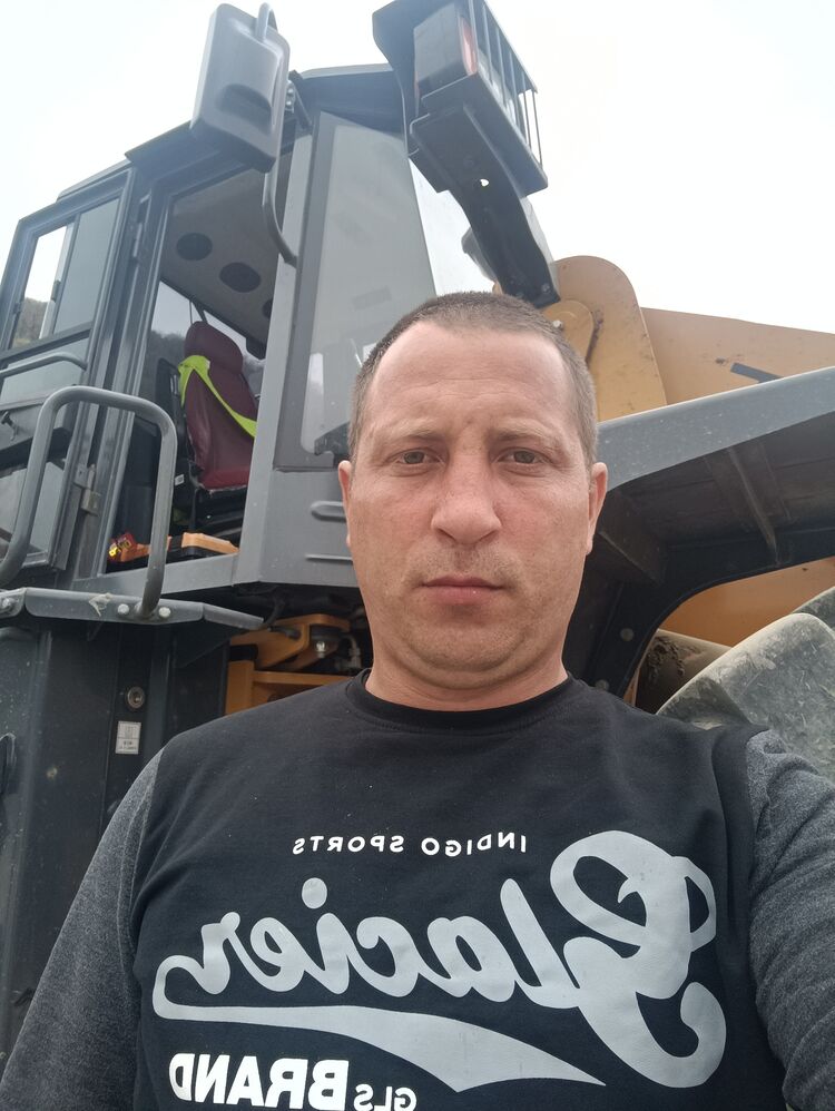  43773227  , 36 ,    
