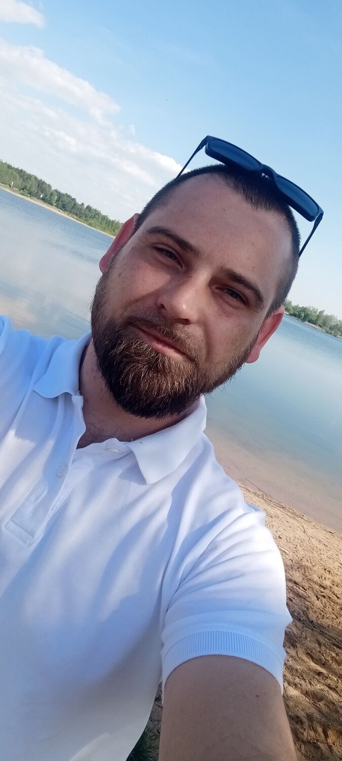  44193567  Aleks, 32 ,    
