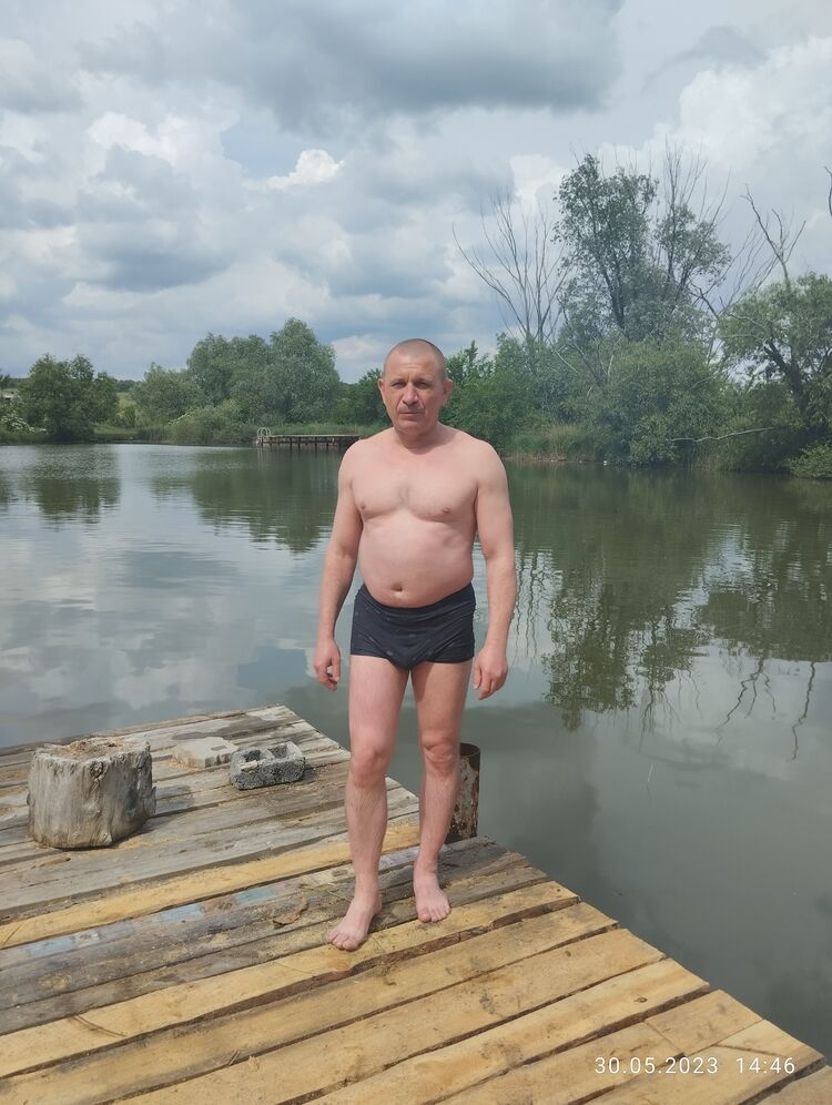  36898487  , 44 ,    