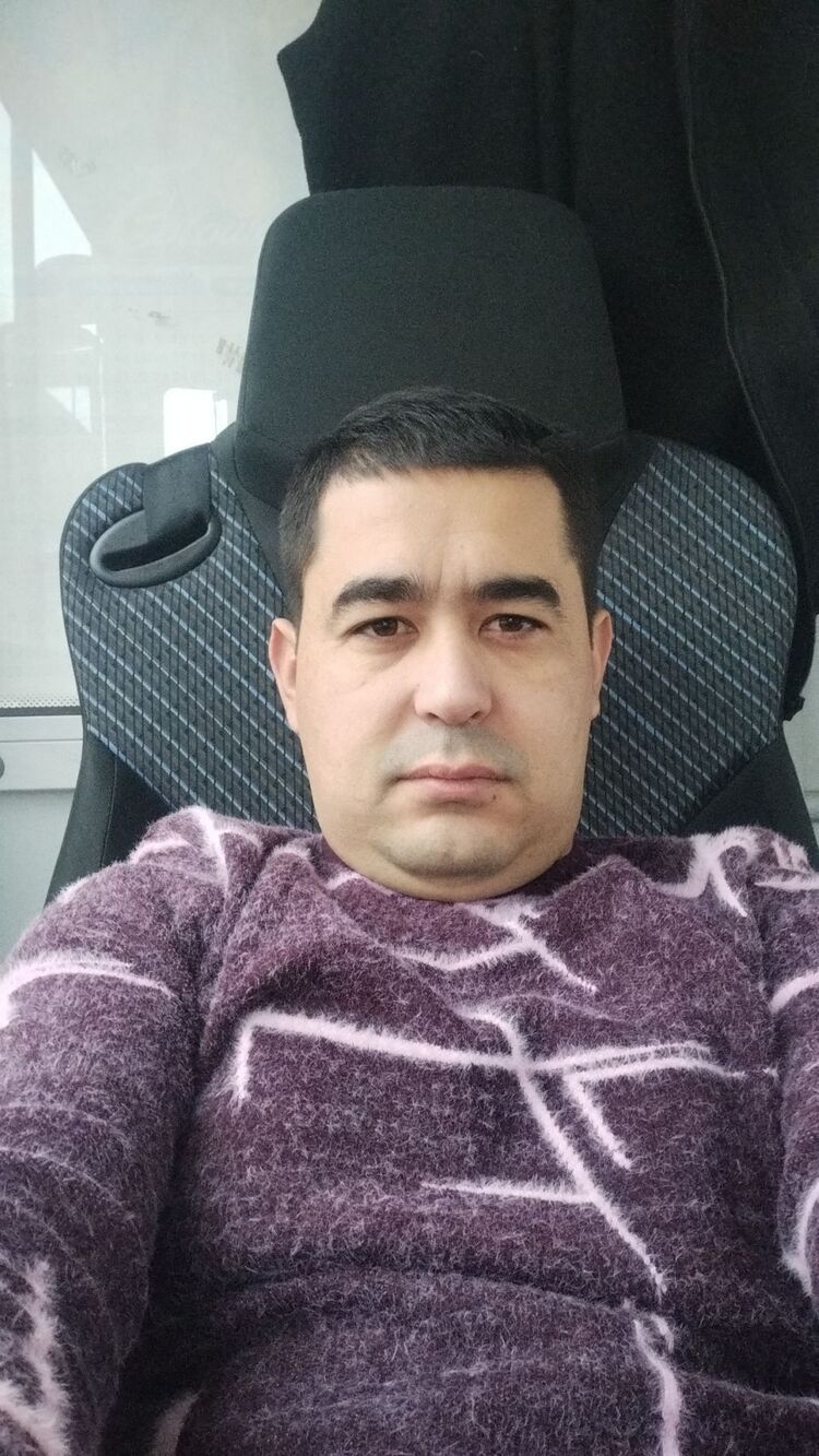  41329977  Sarvar, 35 ,    