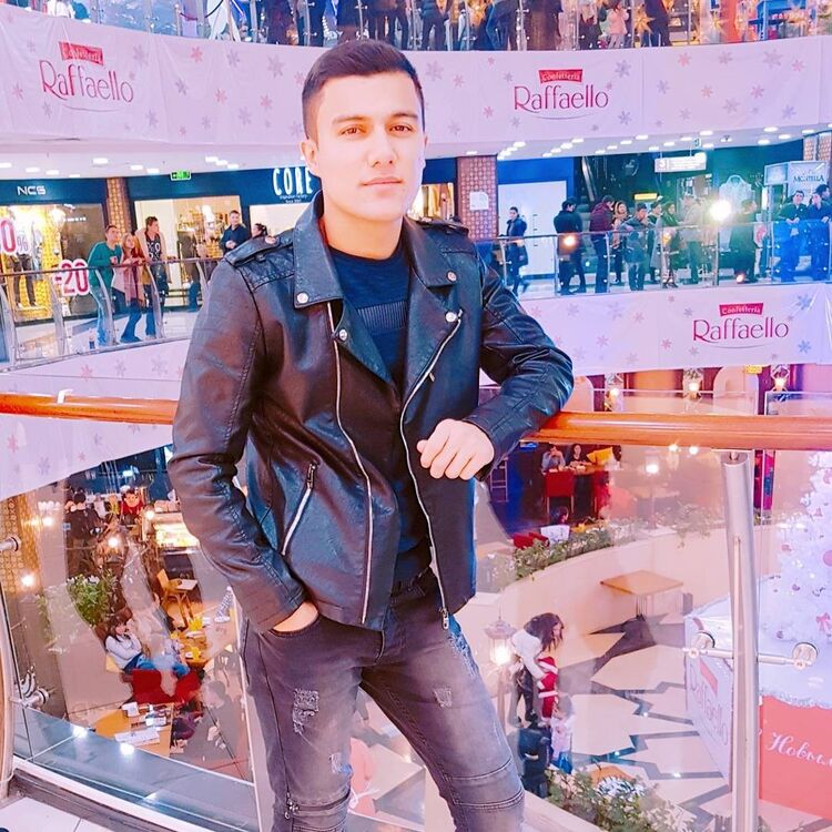  ,   Baxodir, 32 ,   