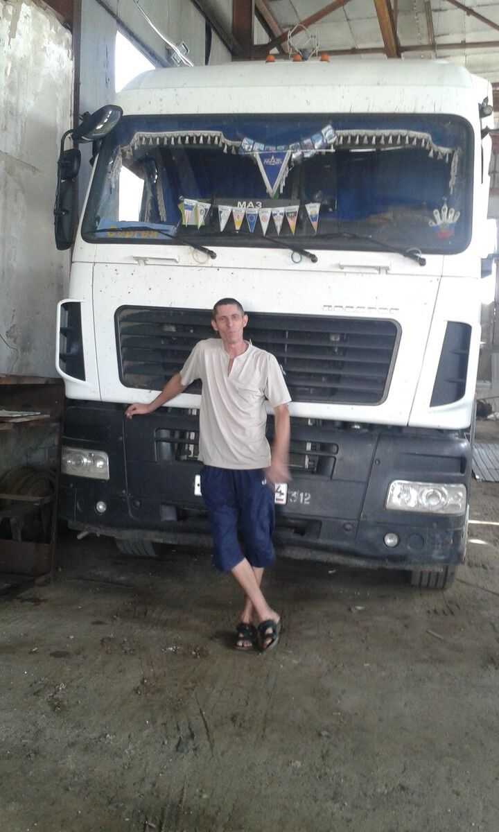  8502237  , 44 ,    