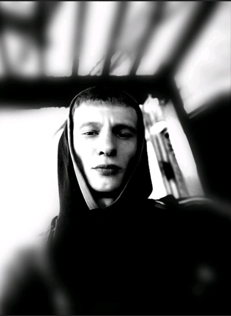  54569317  Konstantin, 38 ,    