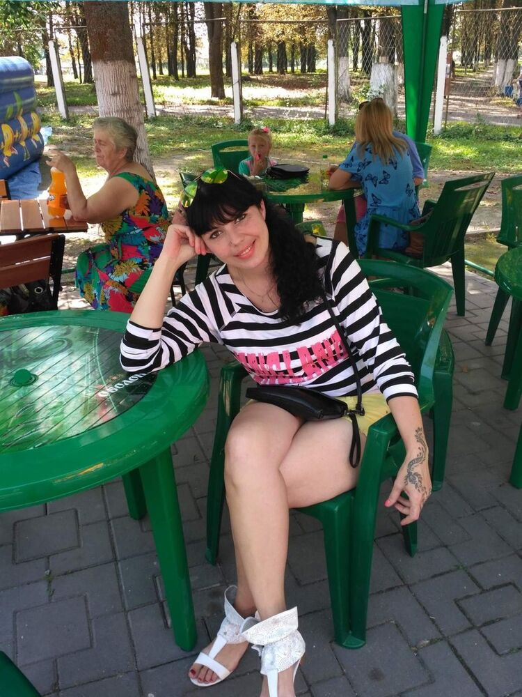  ,   Lilia, 44 ,   ,   , c 