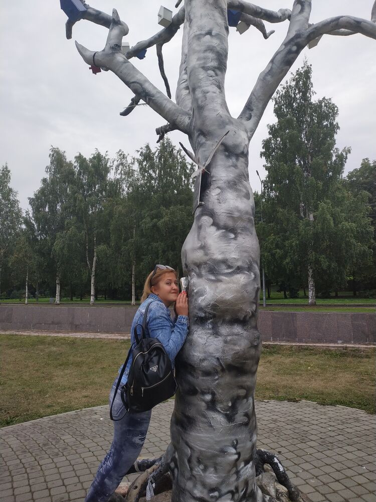  30034607  Kristina, 44 ,    