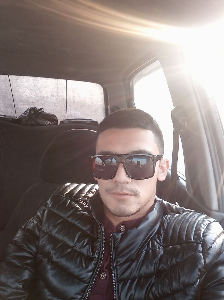  18490787  Sirojiddin, 30 ,    