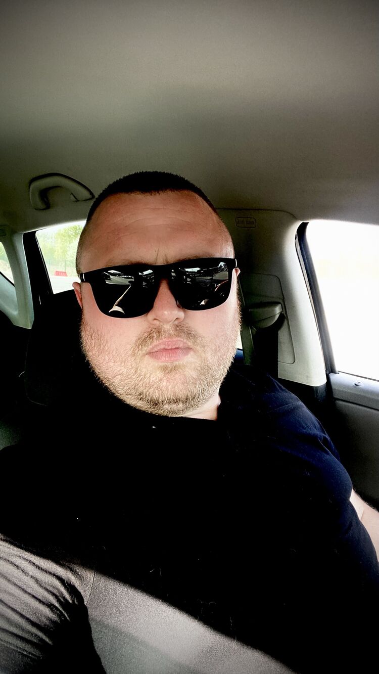 Warszawa,   Den, 40 ,   ,   , c 