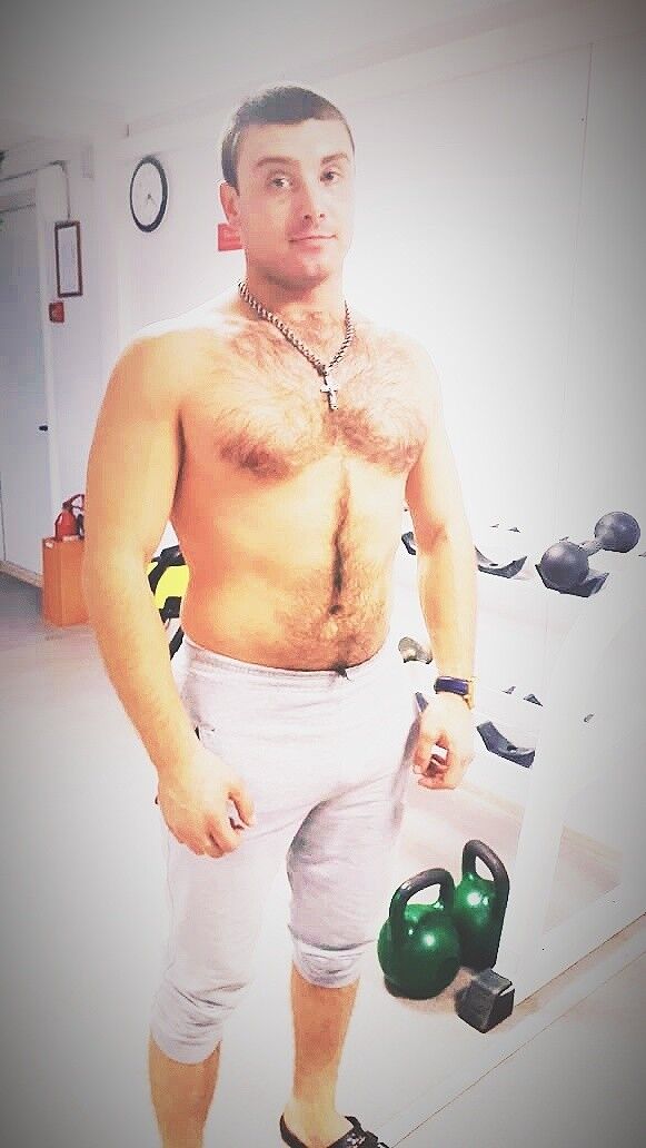  19161707  Nikita, 29 ,    