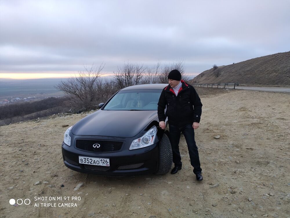  20292267  Edik, 37 ,    
