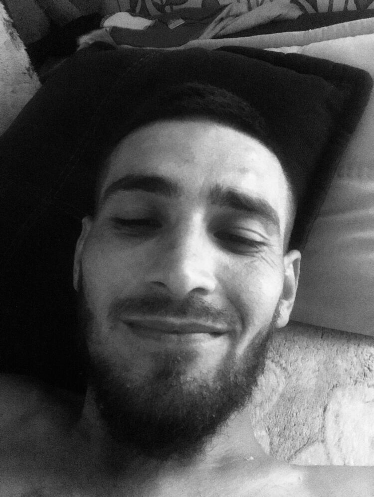  38697367  Buruian, 37 ,    Lauingen