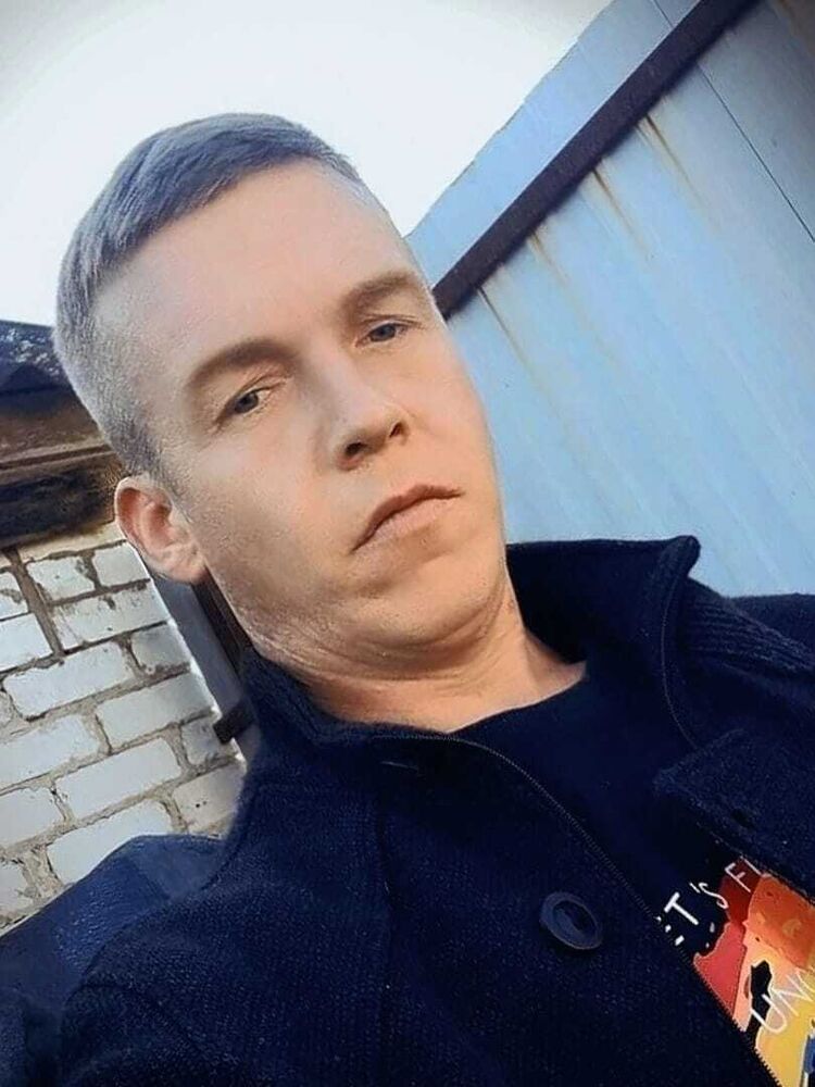  49672277  , 37 ,    