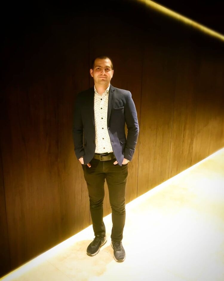  ,   Ahmed, 28 ,   ,   , c , 