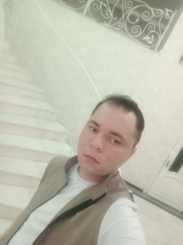  52731017   , 28 ,    