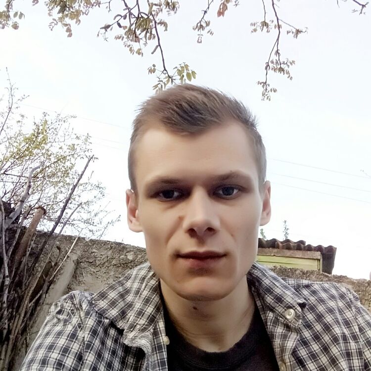  18140747  , 32 ,    