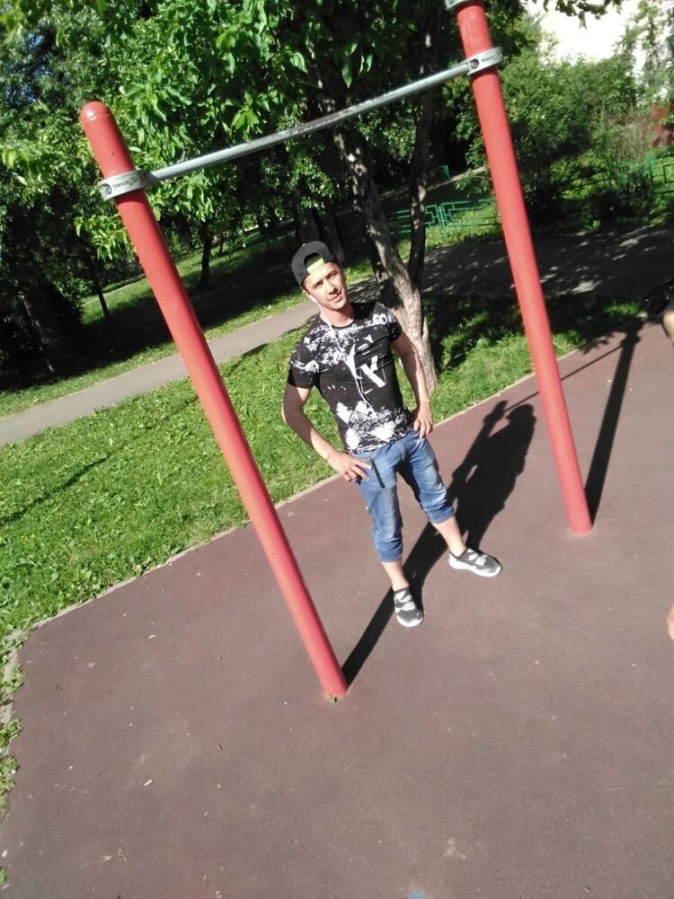  12618347  Ali, 29 ,    