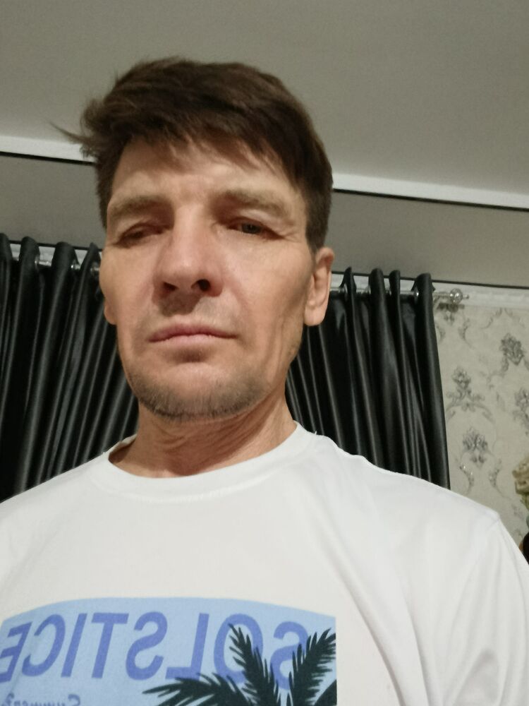 52765657  Sasha, 51 ,    
