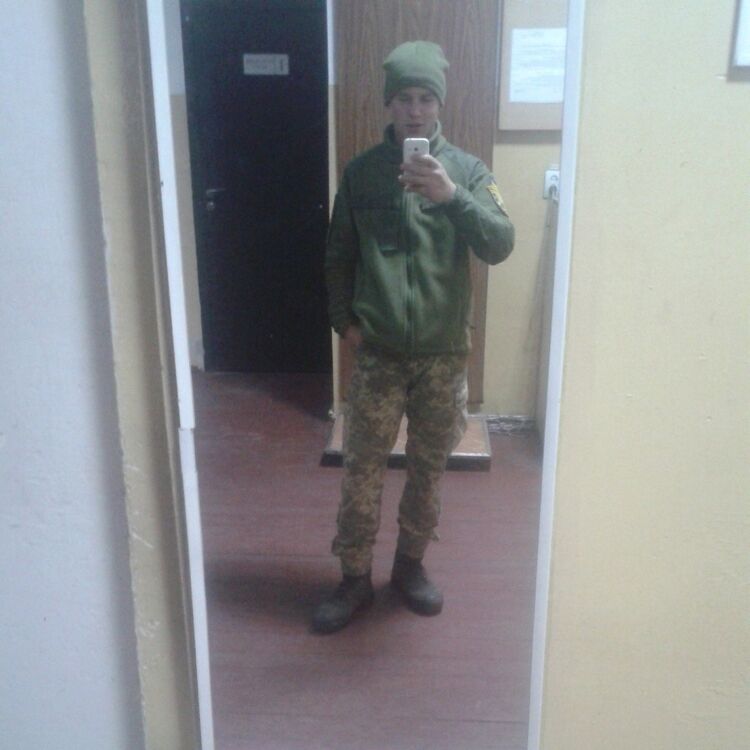  18185077  , 23 ,    