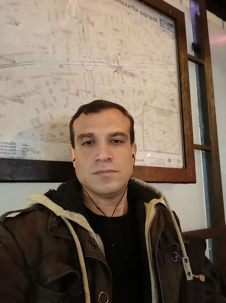  31067937  Nikolay, 39 ,    