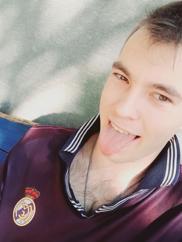  31367817  , 22 ,    