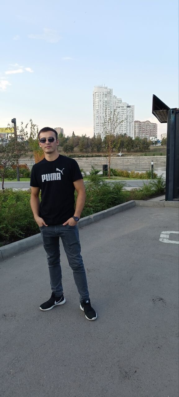  33429877  Bek, 28 ,    
