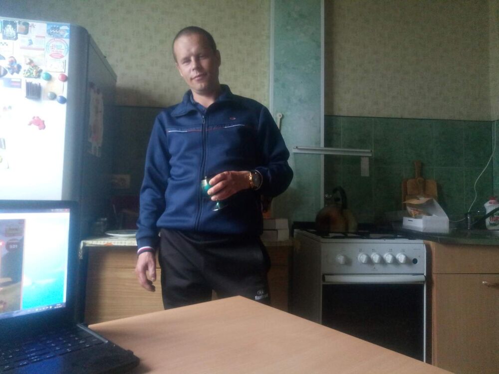  48609667  Vitaly, 42 ,    