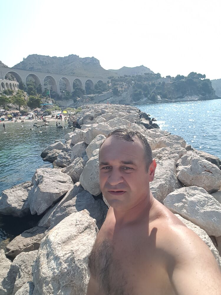  ,   Vitalii, 45 ,   c 